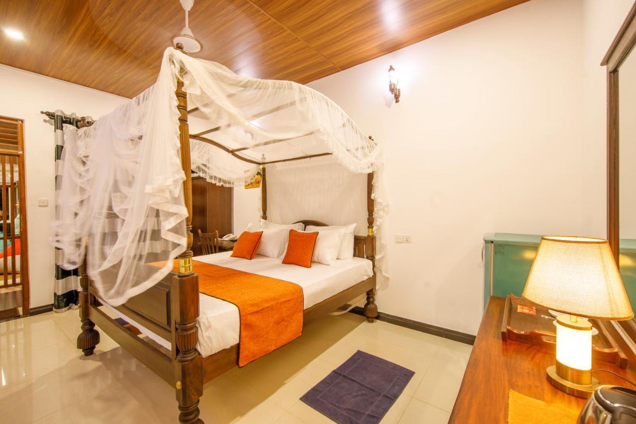 Bed and breakfast Mimoza Mirissa Extérieur photo